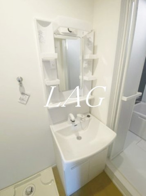 【洗面所】 | リベルテ村上 | 洗面台です。