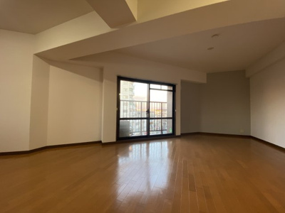 【居間・リビング】 | ウイングコート南栄