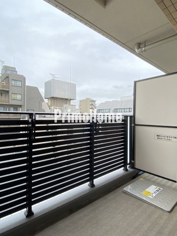 プレール・ドゥーク浅草橋のバルコニー