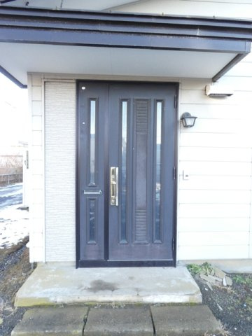 鳥取北４－８－１１平屋のエントランス