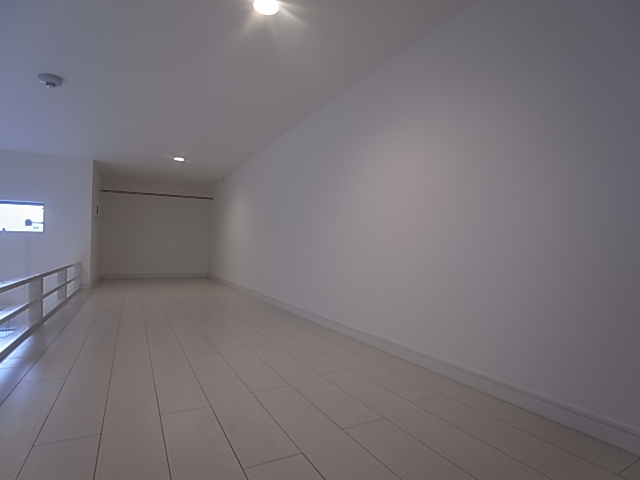 神戸市兵庫区東出町３丁目のアパート