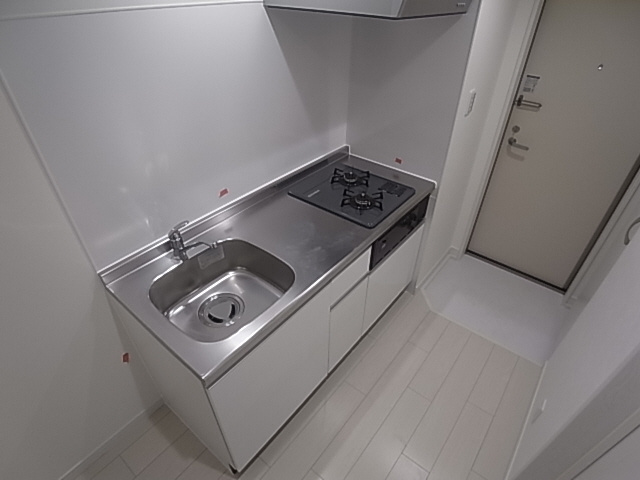神戸市兵庫区東出町３丁目のアパートのキッチン|システムキッチン（ガス２口）