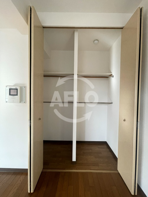 セレッソコート中之島南　 西船場小学校の収納|セレッソコート中之島南　クローゼット