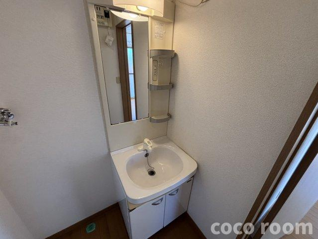 イエローハイツの独立洗面台