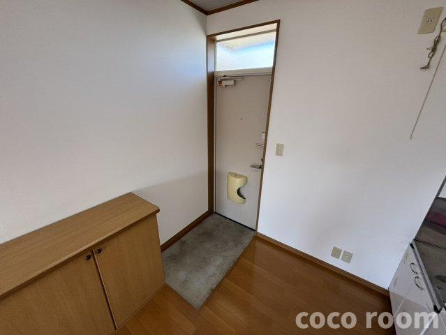 イエローハイツの玄関