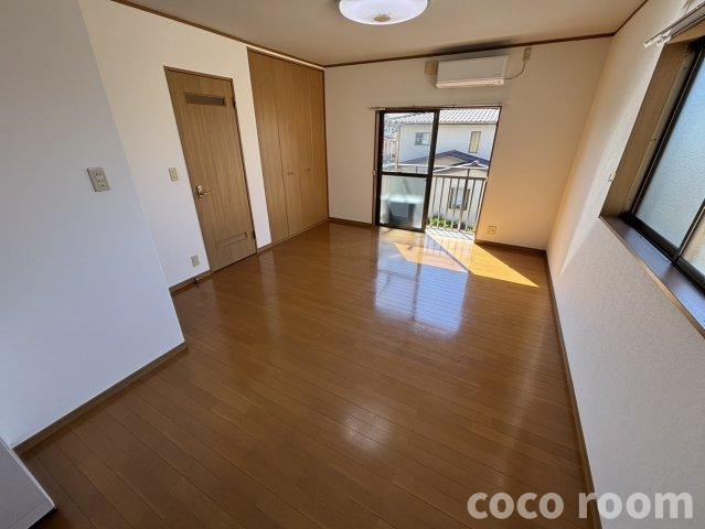 イエローハイツの居間・リビング