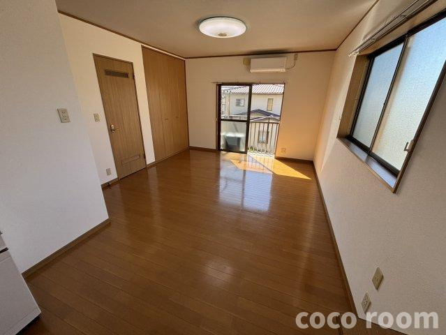 イエローハイツの居間・リビング