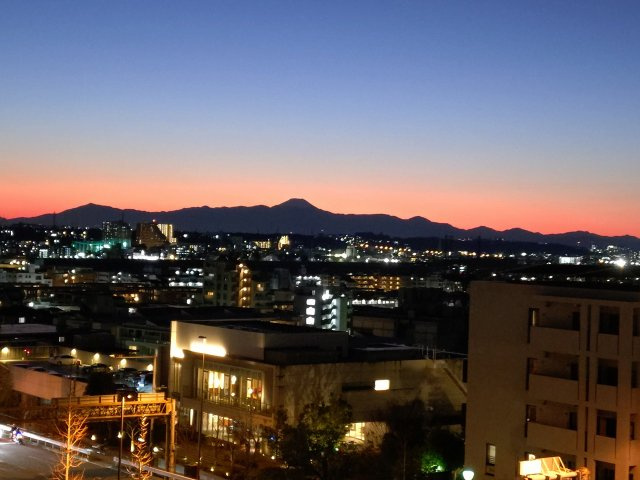 パークホームズ二子玉川ヒルトップの展望|空気の澄んだ晴れた日には富士山が望めます。