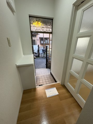 池田戸建ての玄関