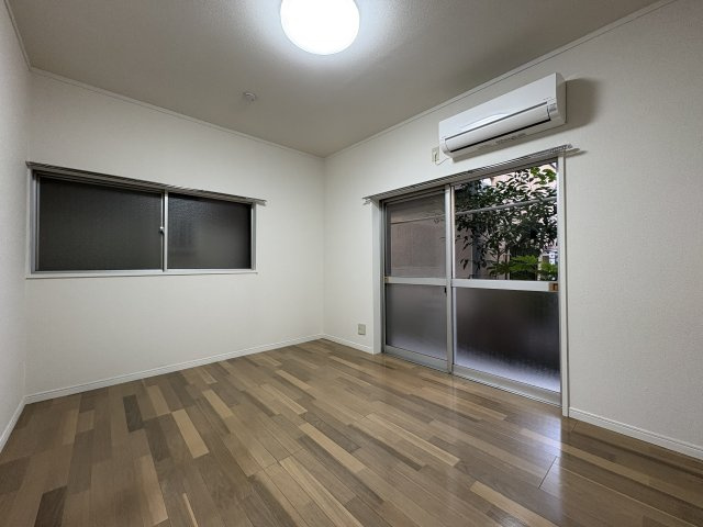 池田戸建ての居間・リビング