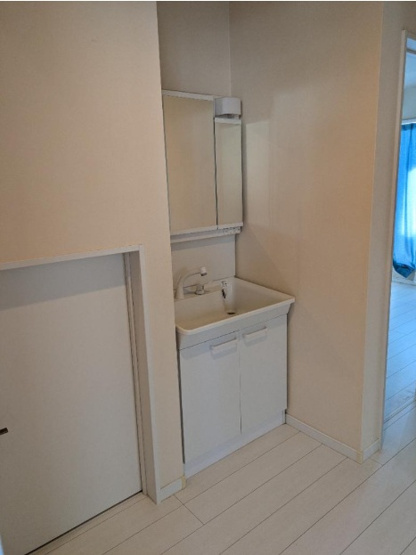 【設備】 | 朝の混雑緩和にも役立つ2階に「セカンド洗面」を設置◎