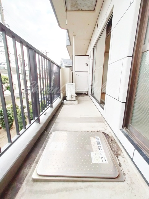藤沢市辻堂新町３丁目の賃貸マンションのバルコニー