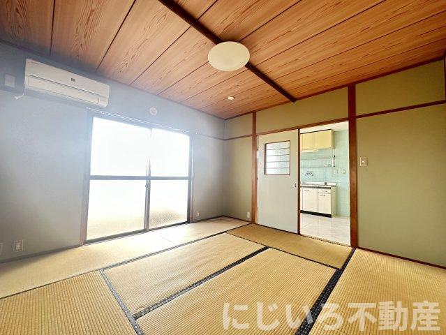 第3眉山マンションの和室