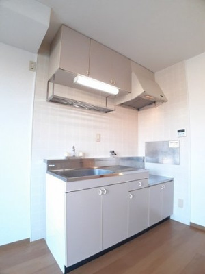 【キッチン】 | シャルム岩出 | キッチンでお料理をお楽しみください