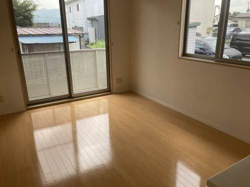 ミューローズ長橋Ⅱ Ｂの居間・リビング