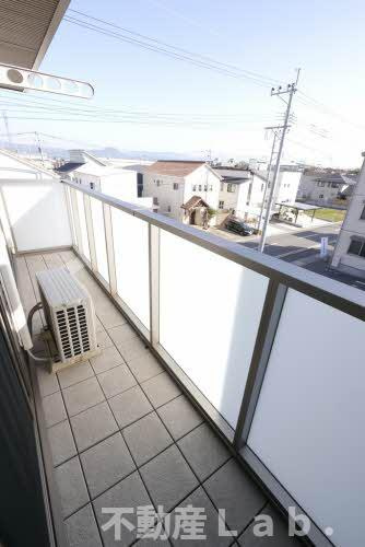 グレースガーデン田井島のバルコニー