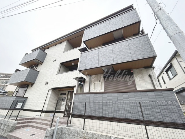 横浜市栄区長尾台町のアパート