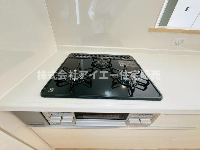 ❤❤八重瀬町新城　第３-1号棟（全４棟）のキッチン|コンパクトなキッチンで掃除もラクラク