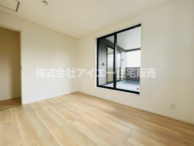 ❤❤八重瀬町新城　第３-1号棟（全４棟）の洋室|広々とした洋室です