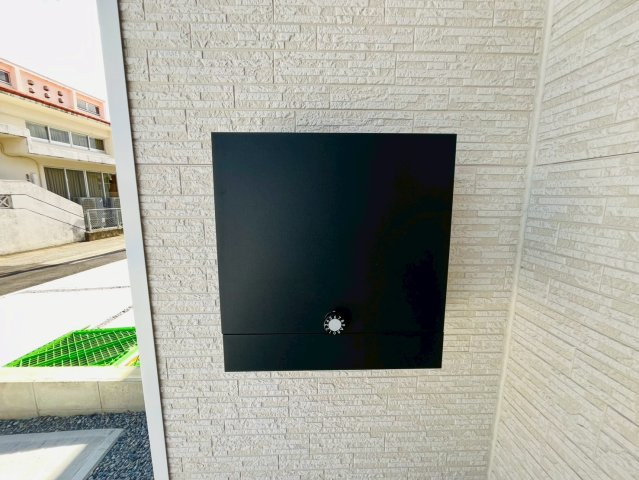 ❤❤八重瀬町新城　第３-3号棟（全４棟）のエントランス