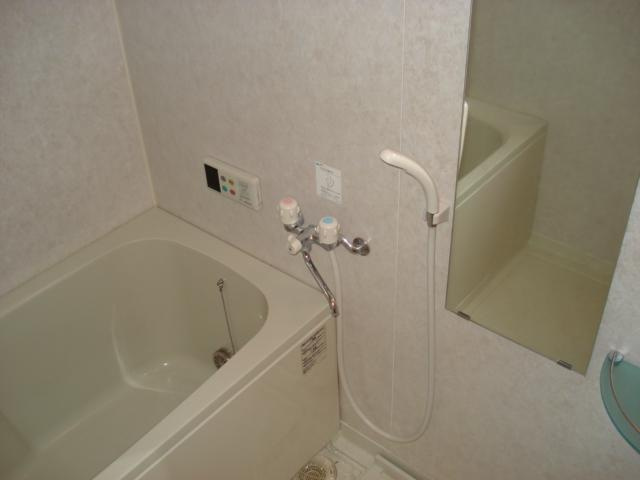 WestSideひたち野Ⅲ（ウエストサイド）の浴室|浴室乾燥機＆追い焚き給湯付きのお風呂♪