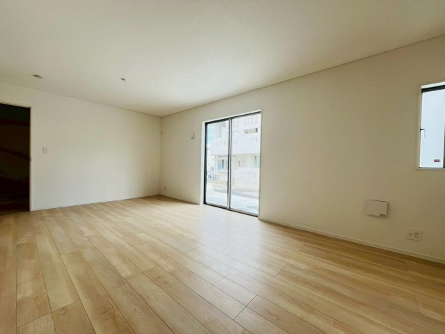 ❤❤八重瀬町新城　第３-4号棟（全４棟）の洋室|使い勝手のいい洋室です