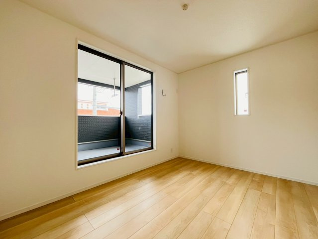 ❤❤八重瀬町新城　第３-4号棟（全４棟）の洋室|使い勝手のいい洋室です