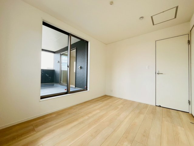 ❤❤八重瀬町新城　第３-4号棟（全４棟）の洋室|スタンダードな洋室です