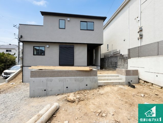 神戸市北区広陵町　第25-1期　新築一戸建ての外観|周辺は落ち着いた街並みの住宅地！子育てがしやすい住環境です！まだ未完成ですが、現地でしかわからない事もございます。是非一度ご覧ください。