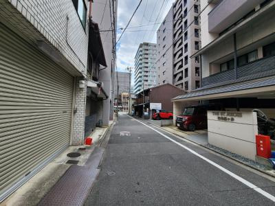 アンバーハウス四条の周辺|前面道路