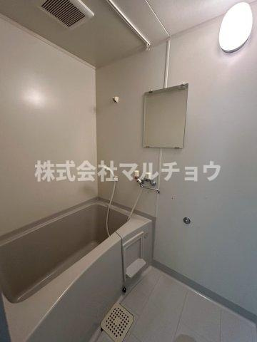 松の本ハイツの浴室|きれいなお風呂です