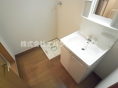 【洗面所】 | エターナⅠ | ゆったりとスペースのある洗面所