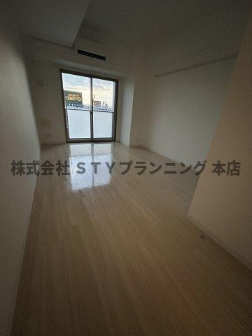 仲介手数料０円！プロシード金山3の居間・リビング