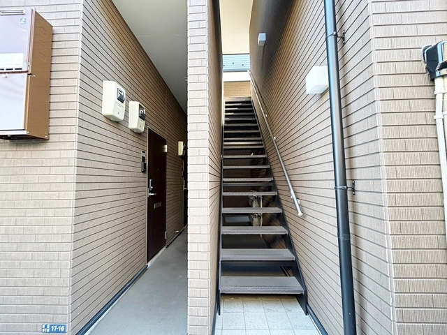 ハーモニーテラス志茂ⅩⅤ　のエントランス|階段です☆