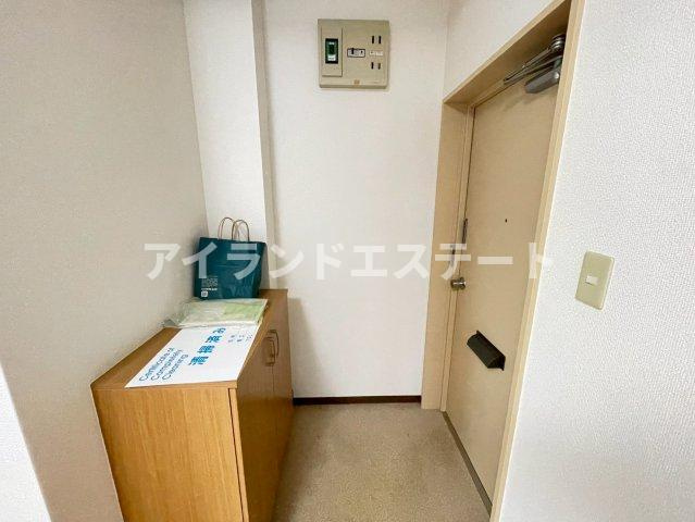 山川紅葉館　ペット相談　角部屋　独立洗面台の玄関