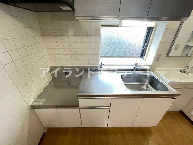 山川紅葉館　ペット相談　角部屋　独立洗面台のキッチン