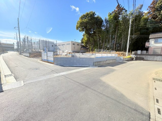 【前面道路含む現地写真】 | 川越市下小坂　新築分譲　「川越駅」バス19分　敷地62坪　【名細小学区】