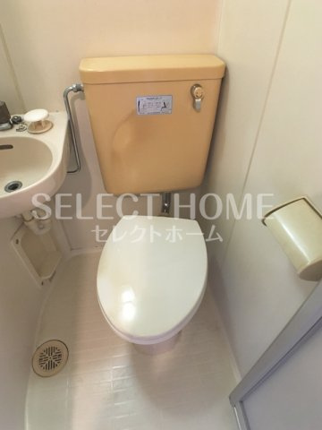【トイレ】 | アメニティ天野Ⅱ | 同型タイプゆったりとした空間のトイレです