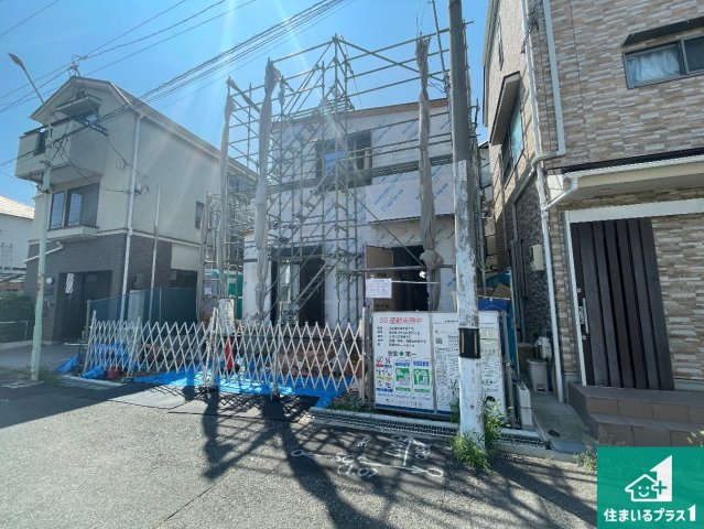 尼崎市東難波町　第18期　新築一戸建ての外観|周辺は落ち着いた街並みの住宅地！子育てがしやすい住環境です！まだ未完成ですが、現地でしかわからない事もございます。是非一度ご覧ください。