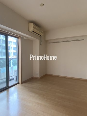 エスティメゾン神田の洋室