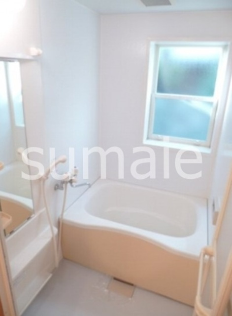 ピュアメゾン大原の浴室|窓付きお風呂！