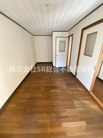 岩田町5丁目中古戸建の洋室|1F・8帖のゆったりとしたお部屋です！