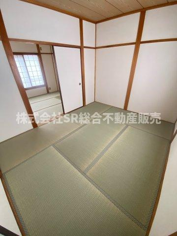 岩田町5丁目中古戸建の子供部屋|3F・西側和室6帖。お子さんのいるうちは子供部屋に使ってはいかがでしょうか
