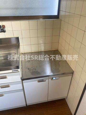 岩田町5丁目中古戸建のキッチン|お好きなコンロ置けます。