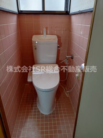 岩田町5丁目中古戸建のトイレ|温水洗浄便座付きトイレに新調されました！