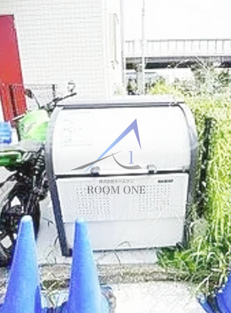 ＫＡツルミのその他共用部分|敷地内ごみ置き場です。