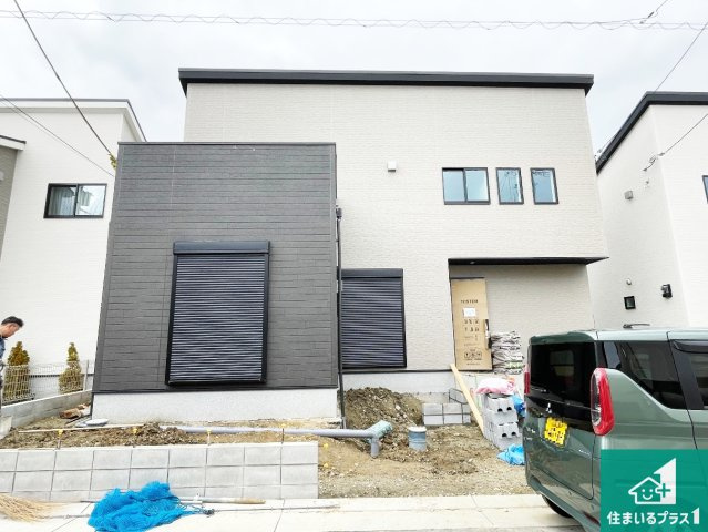 川西市笹部　第2期　新築一戸建ての外観|周辺は落ち着いた街並みの住宅地！子育てがしやすい住環境です！まだ未完成ですが、現地でしかわからない事もございます。是非一度ご覧ください。