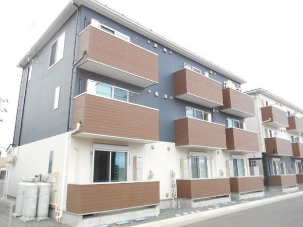 RⅣ(アールフォー) B棟の外観