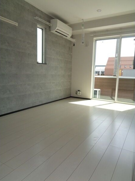 RⅣ(アールフォー) B棟の居間・リビング