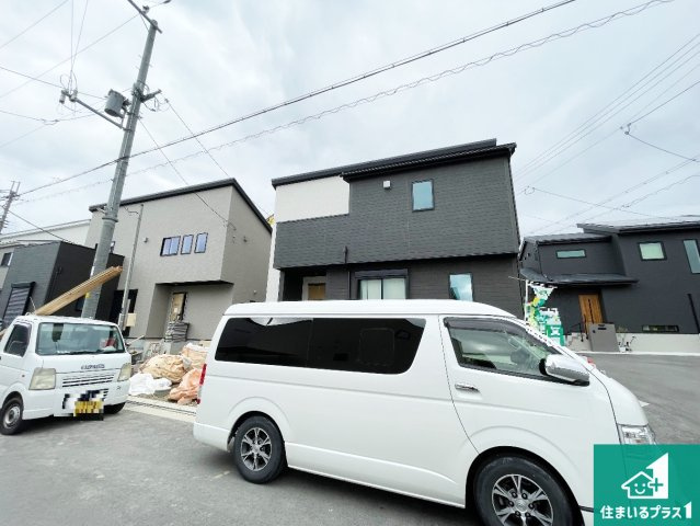 川西市笹部　第2期　新築一戸建ての外観|周辺は落ち着いた街並みの住宅地！子育てがしやすい住環境です！まだ未完成ですが、現地でしかわからない事もございます。是非一度ご覧ください。